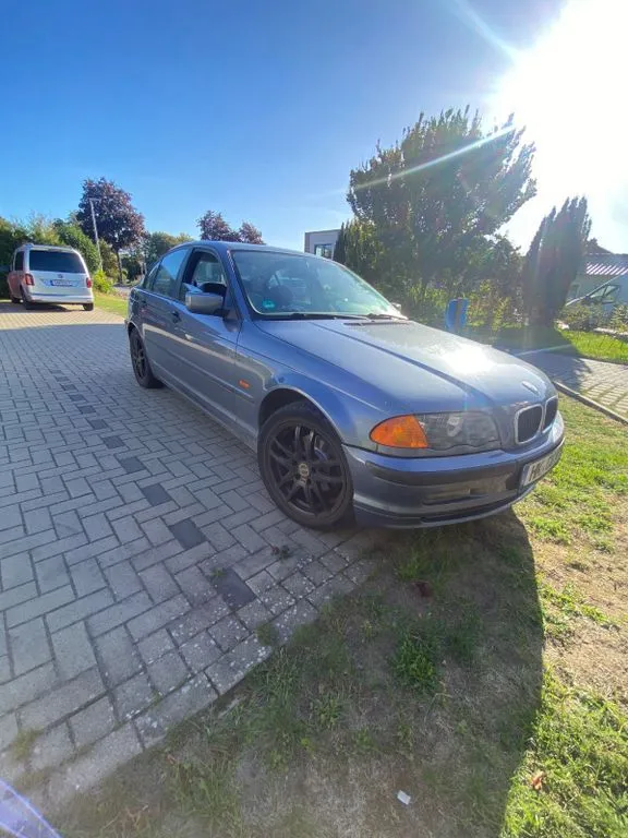 BMW 118