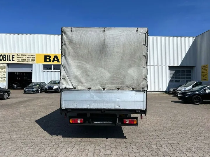 Nissan Cabstar