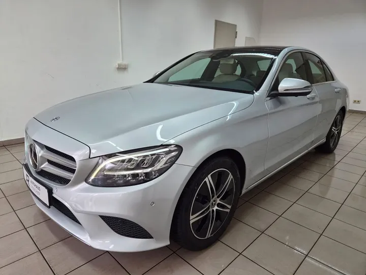 Mercedes-Benz C 200