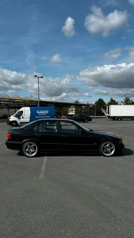 BMW 328