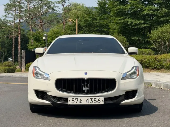 Maserati Quattroporte
