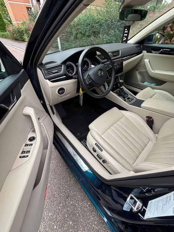 Škoda Superb