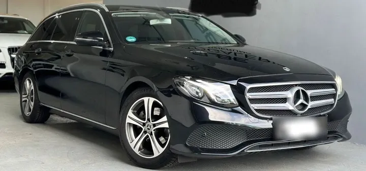 Mercedes-Benz E 220
