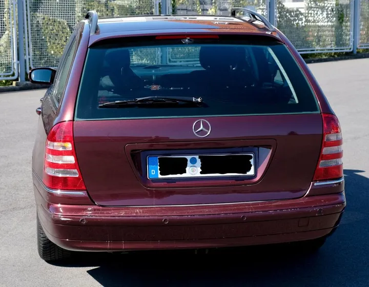 Mercedes-Benz C 220