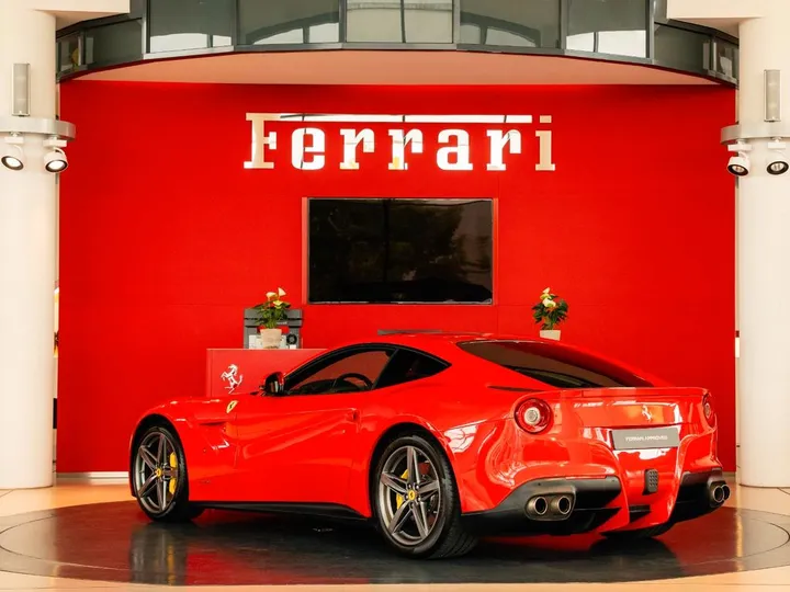 Ferrari F12