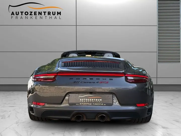 Porsche 991