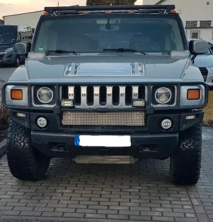 Hummer H2