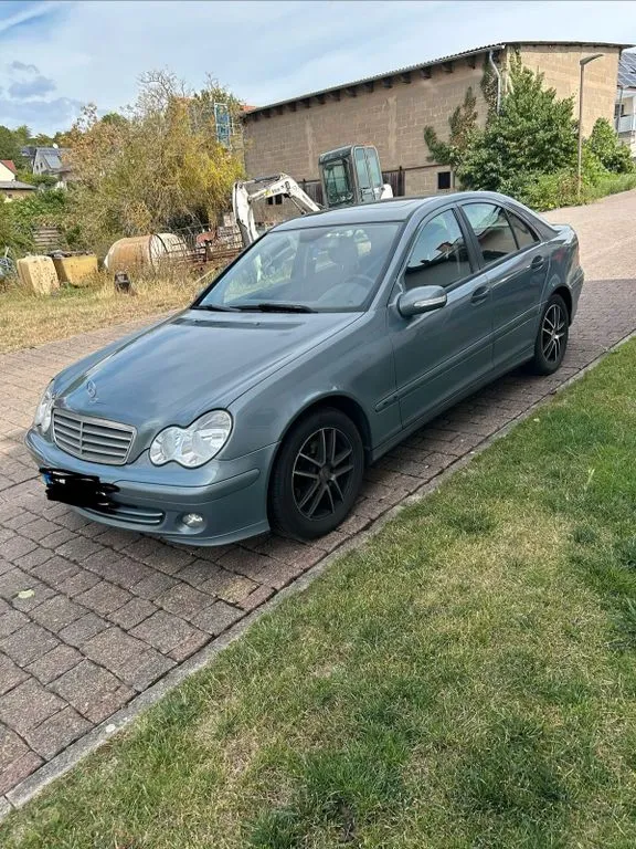Mercedes-Benz C 180