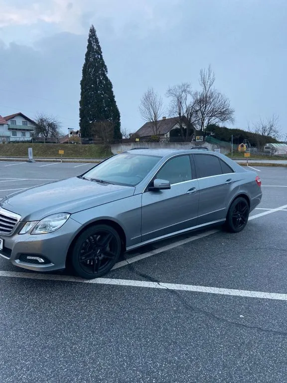 Mercedes-Benz E 500