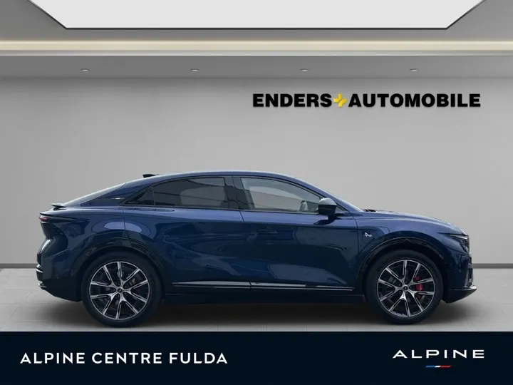 Alpine A390