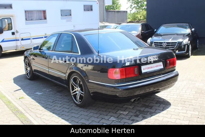 Audi S8