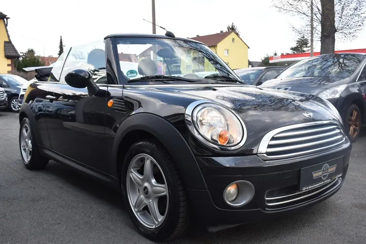 MINI Cooper Cabrio