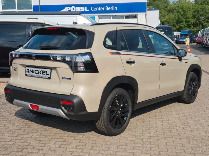 Suzuki (SX4) S-Cross
