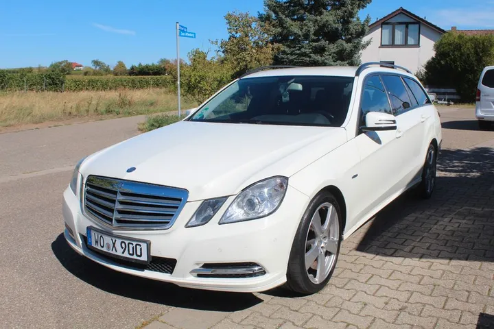 Mercedes-Benz E 220