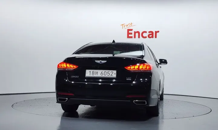 Hyundai Genesis