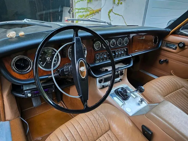 Jaguar XJ6