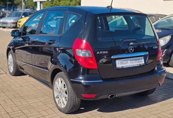 Mercedes-Benz A 200