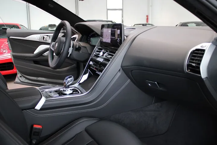ALPINA B8
