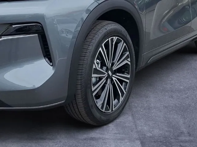 Geely Starray EM-i