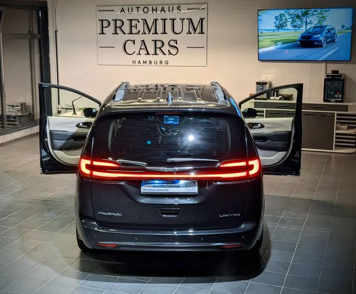 Chrysler Pacifica
