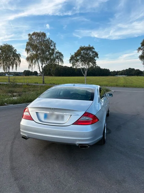Mercedes-Benz CLS 320