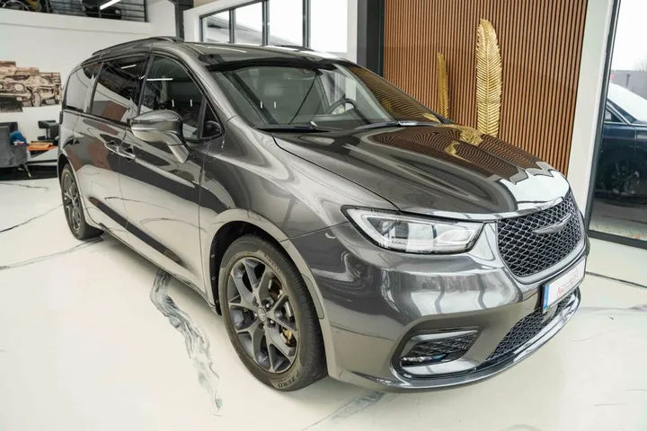 Chrysler Pacifica