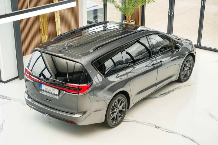 Chrysler Pacifica