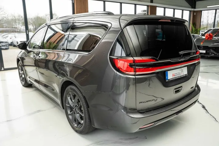 Chrysler Pacifica