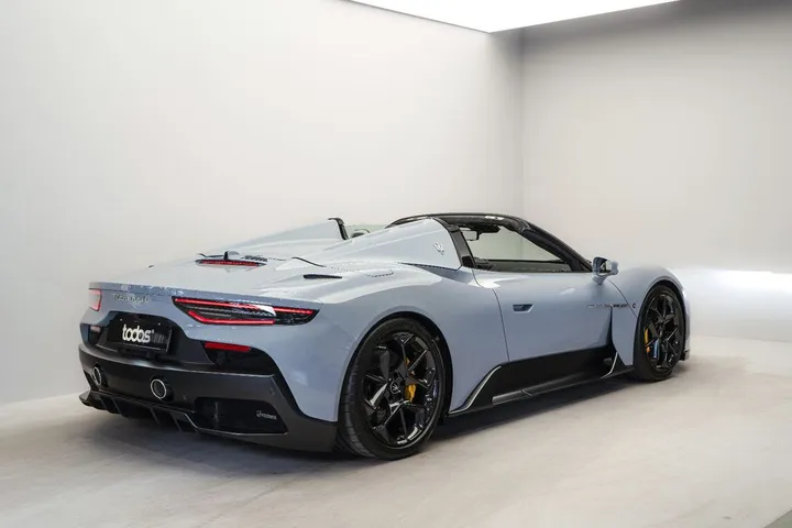 Maserati MC20