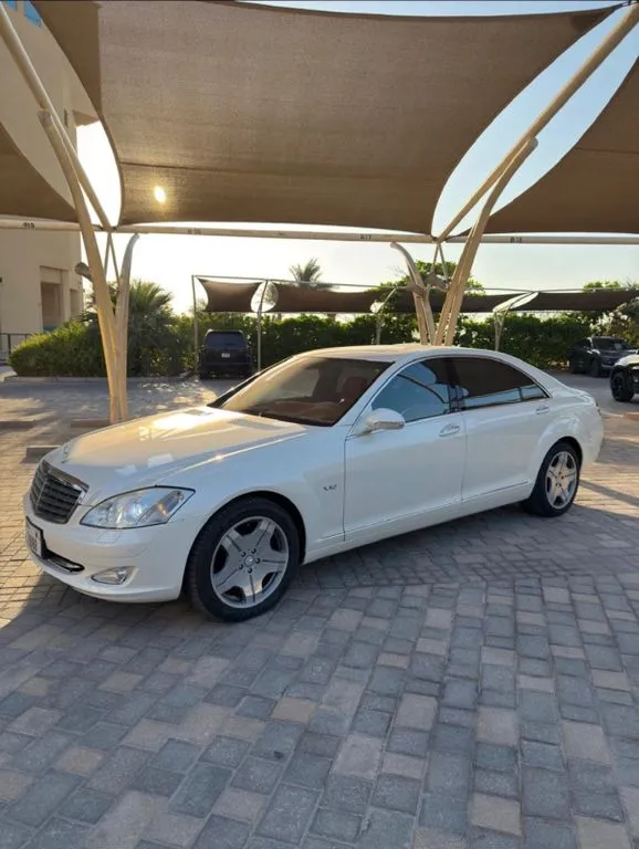 Mercedes-Benz S 600