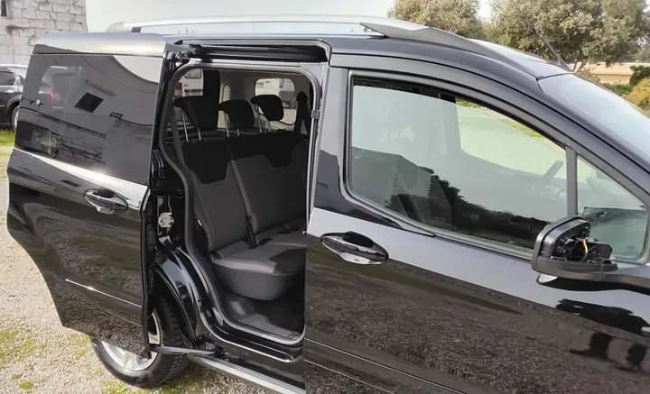 Ford Tourneo Courier