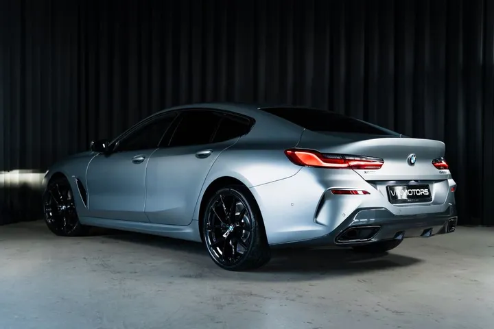 BMW 840
