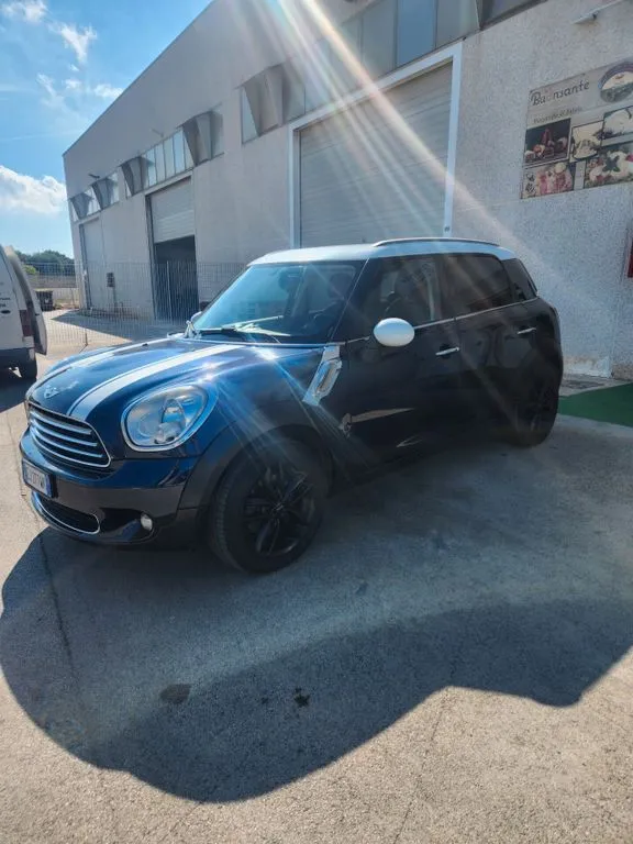 MINI Countryman D (Cooper)