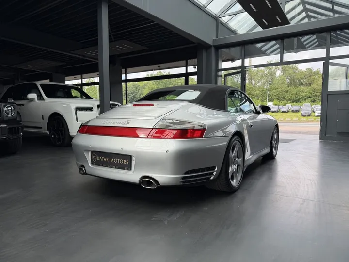 Porsche 996