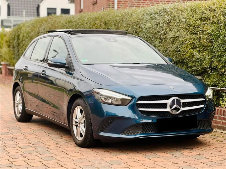 Mercedes-Benz B 200
