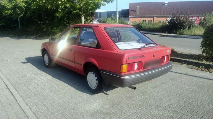 Ford Escort