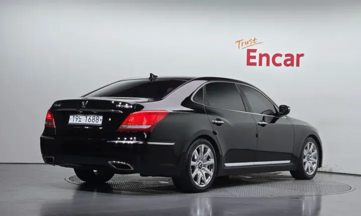 Hyundai Equus