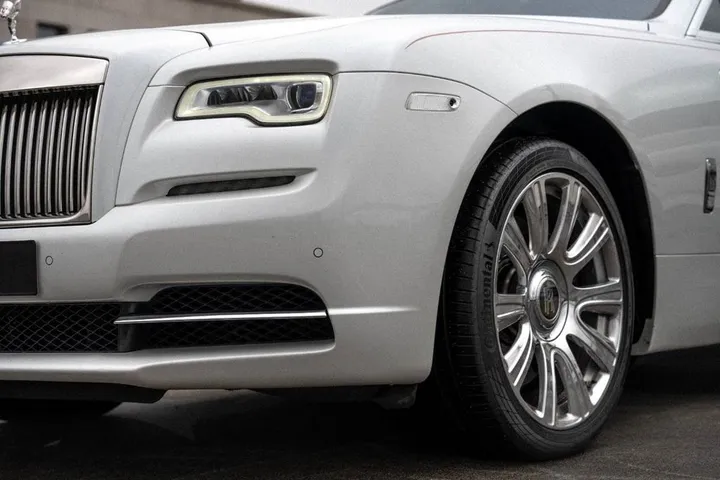 Rolls-Royce Dawn