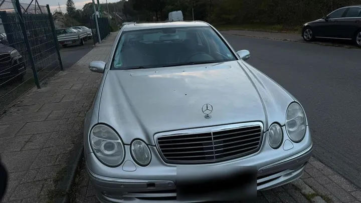 Mercedes-Benz E 500