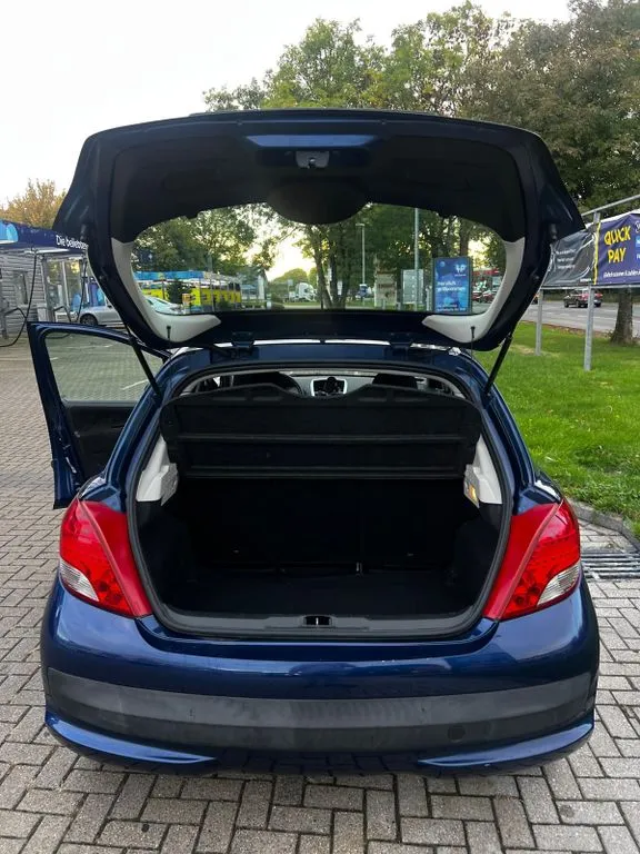 Peugeot 207