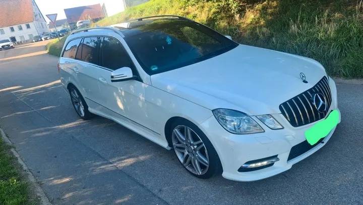 Mercedes-Benz 320