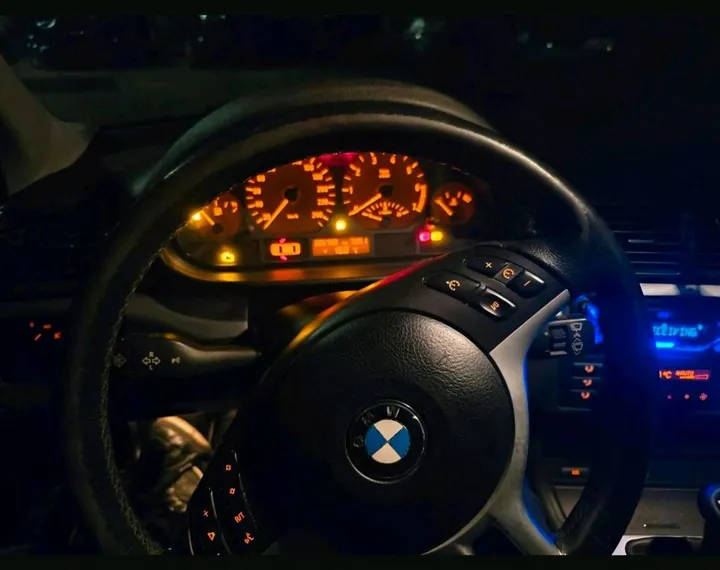 BMW 325