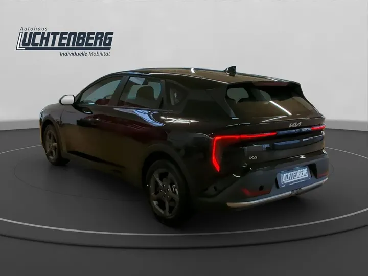 Kia K4