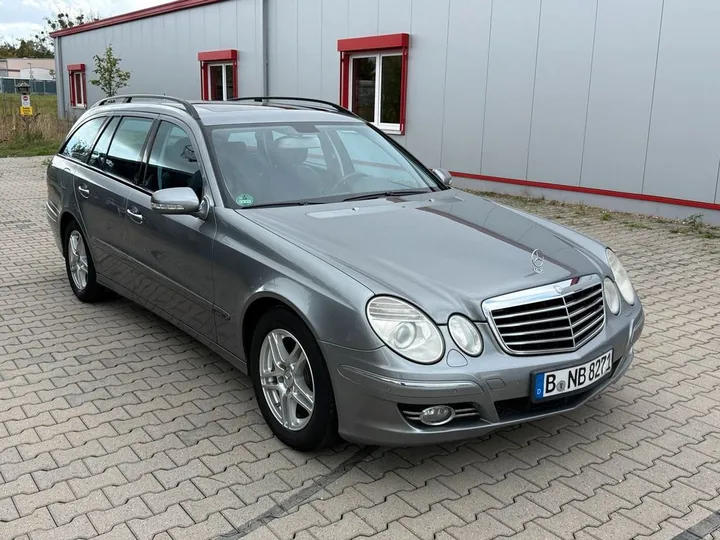 Mercedes-Benz E 220
