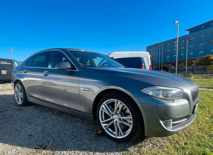 BMW 525