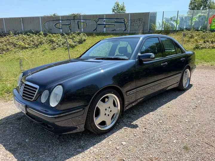 Mercedes-Benz E 430