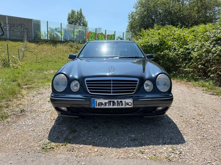 Mercedes-Benz E 430