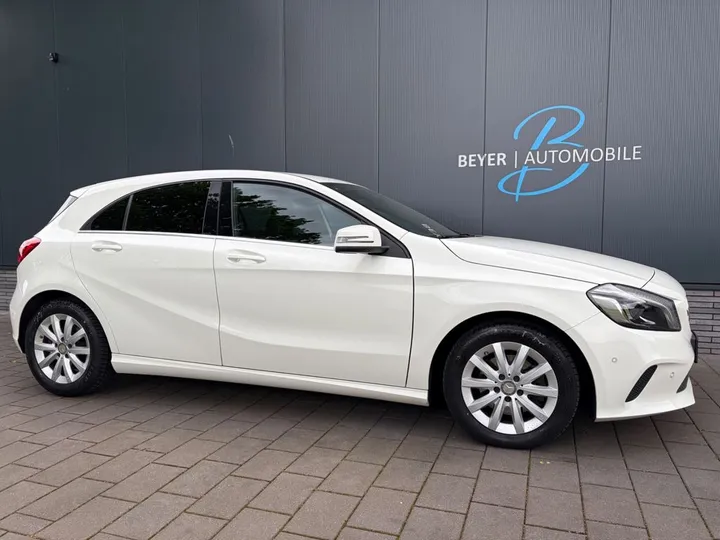 Mercedes-Benz A 180