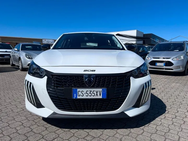 Peugeot 208