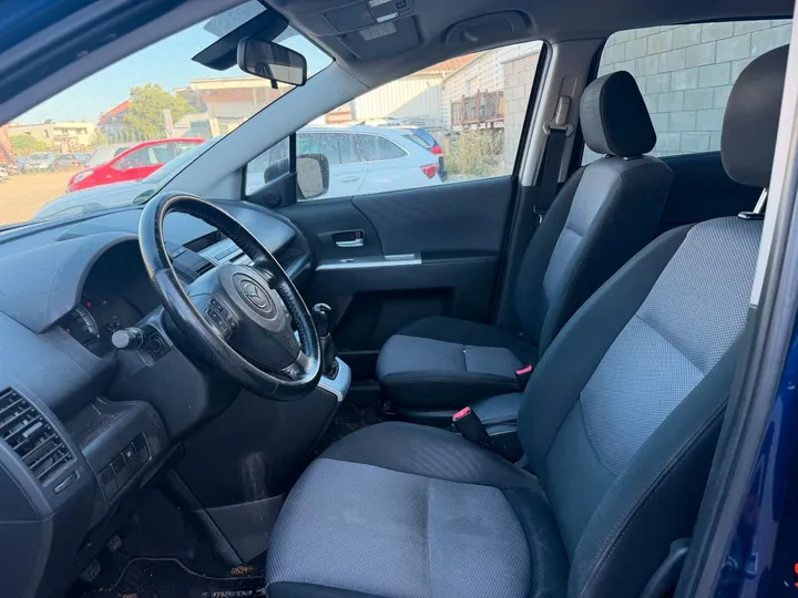 Mazda 5